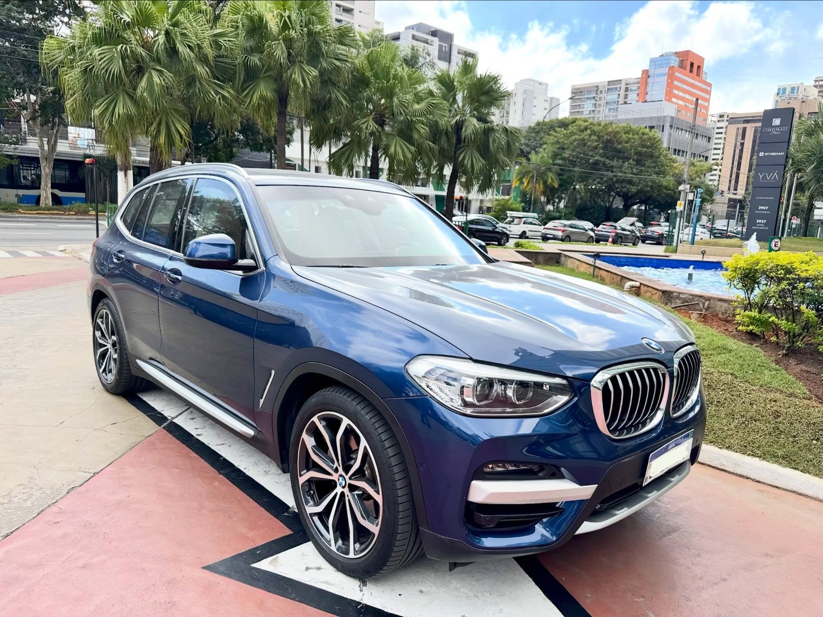 BMW X3 30e X-Line Hybrid azul